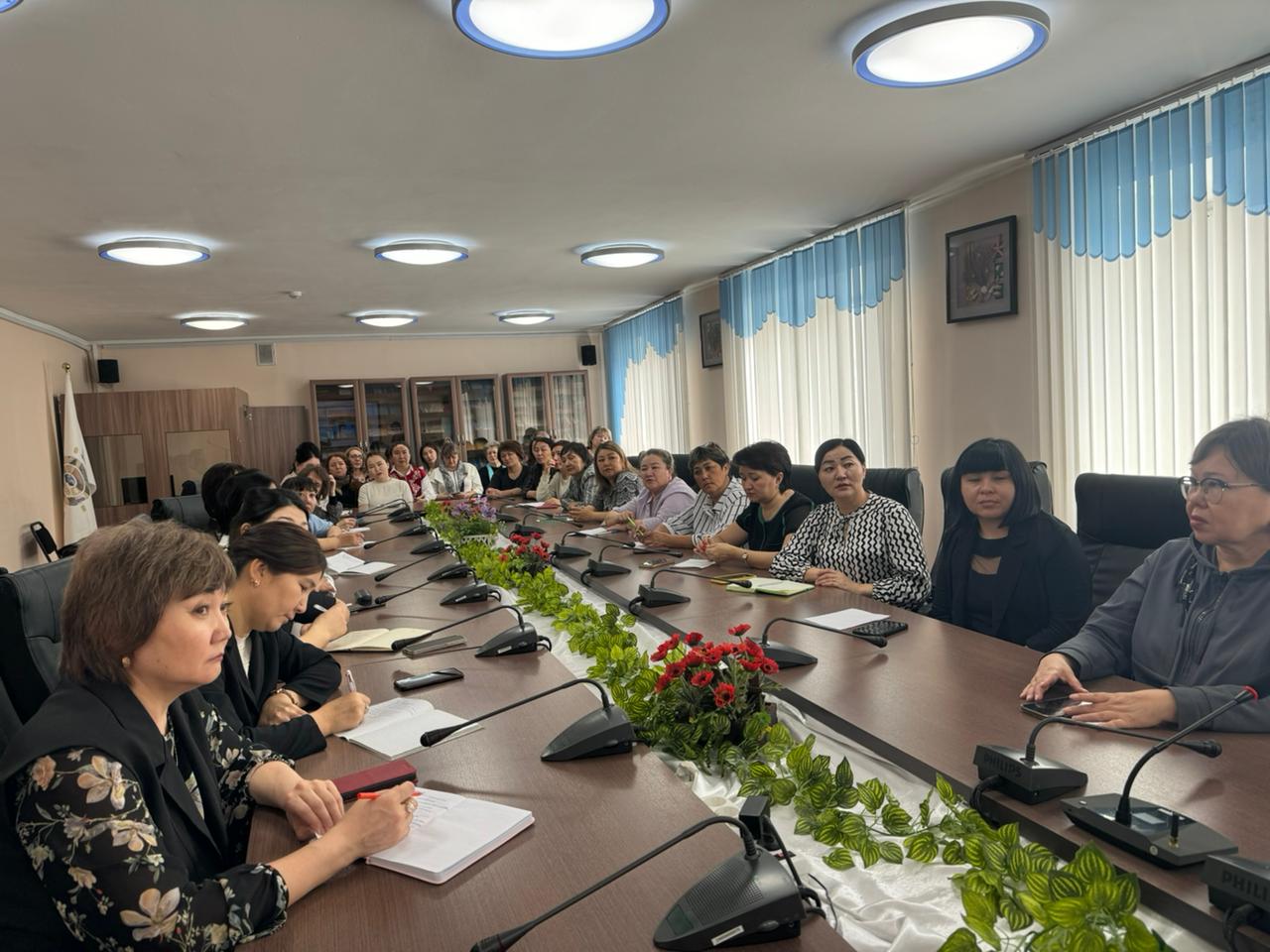 Meeting of Arman-PV Publishing Centre with preschool educators - East Kazakhstan Regional Center for New Technologies in Education